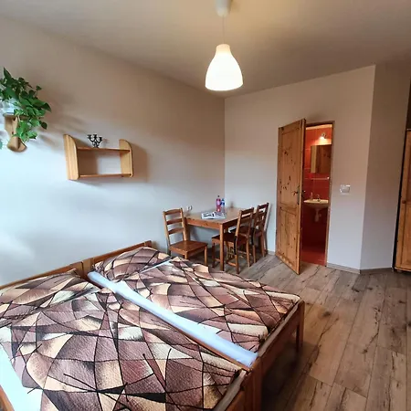 Apartamenty I Pokoje Goscinne 