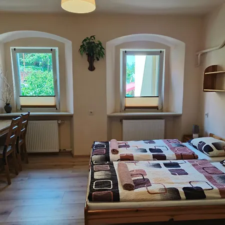 Apartamenty I Pokoje Goscinne 